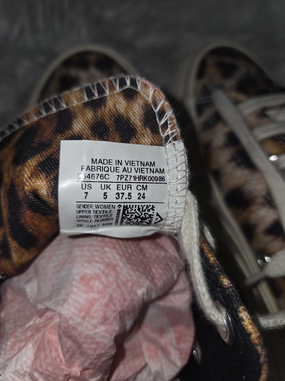 Chuck Taylor Leopard Print Platform Low Tops Lace-Up Sneakers - Women Size 7 - Picture 11 of 12